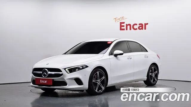 MERCEDES-BENZ A-CLASS W177 2020