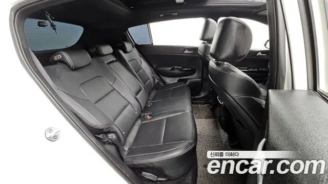 KIA SPORTAGE THE BOLD 2019 — 139 230 км, белый, Корея — под ключ — фото 11