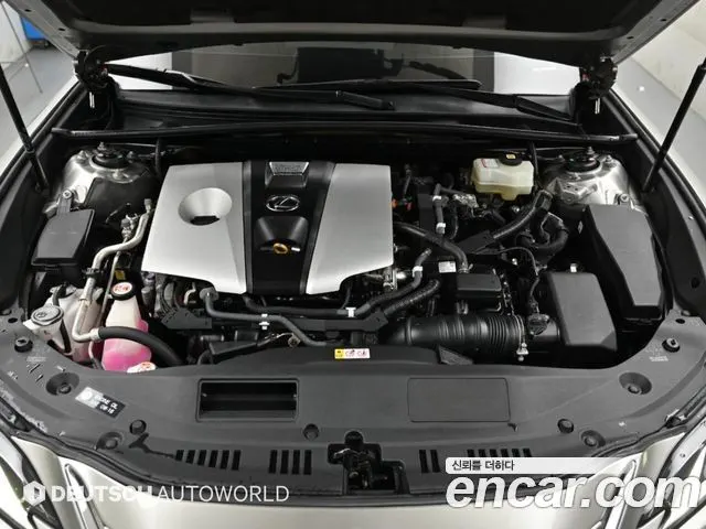 LEXUS ES300H 2021 — 65 386 км, серебристо-серый, Корея — под ключ — фото 6