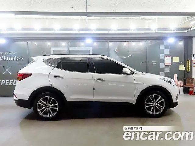 HYUNDAI SANTA FE 2016 — 187 947 км, белый, Корея — под ключ — фото 3