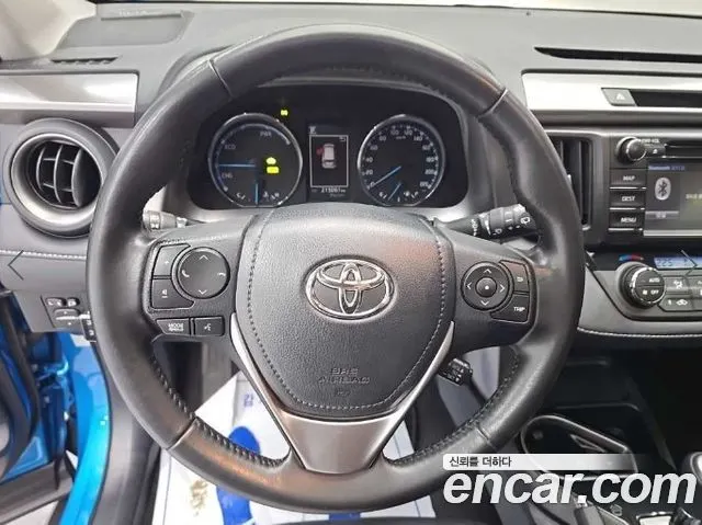 TOYOTA RAV4 2018 — 215 055 км, синий, Корея — под ключ — фото 10