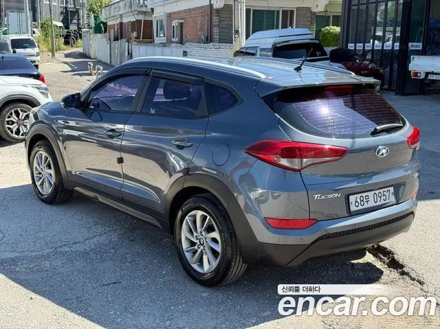 HYUNDAI TUCSON 2016 — 249 591 км, серый, Корея — под ключ — фото 4