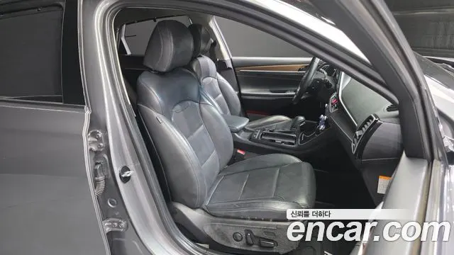 HYUNDAI GRANDEUR HYBRID 2018 — 119 037 км, серебристо-серый, Корея — под ключ — фото 11