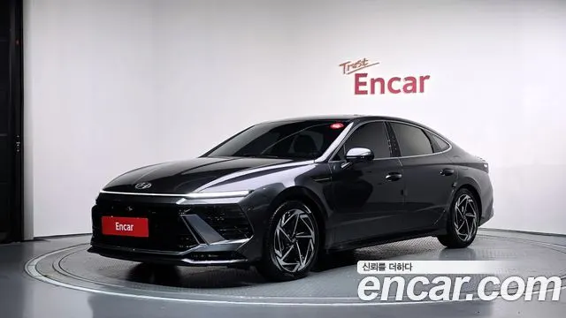 HYUNDAI SONATA HYBRID 2024