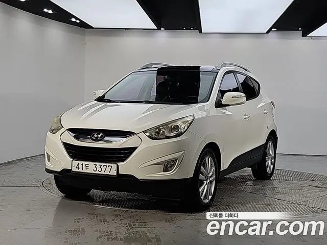 HYUNDAI TUCSON 2013 — 154 000 км, белый, Корея — под ключ — фото 11