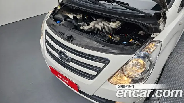 HYUNDAI GRAND STAREX 2018 — 205 201 км, белый, Корея — под ключ — фото 6
