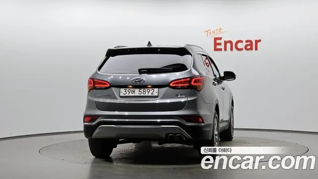 HYUNDAI SANTA FE 2017 — 114 485 км, серебристо-серый, Корея — под ключ — фото 4