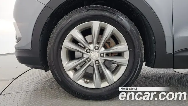 HYUNDAI SANTA FE 2017 — 114 485 км, серебристо-серый, Корея — под ключ — фото 5