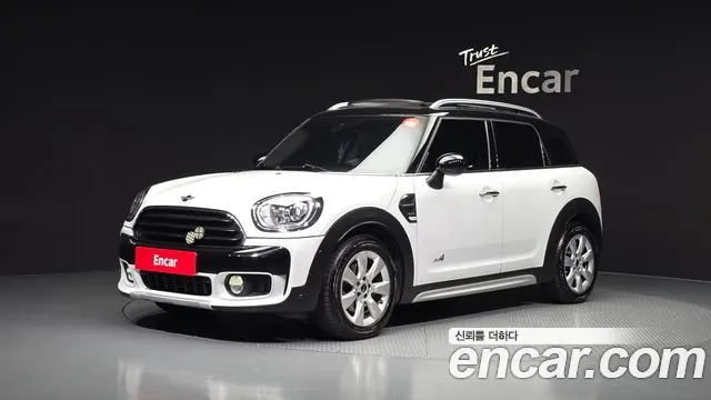 MINI COOPER D COUNTRYMAN 2019 — 69 221 км, белый, Корея — под ключ — фото 1