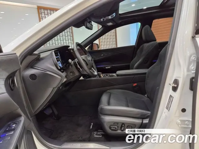 LEXUS RX450H+ 2025 — 12 981 км, белый-перламутр, Корея — под ключ — фото 9