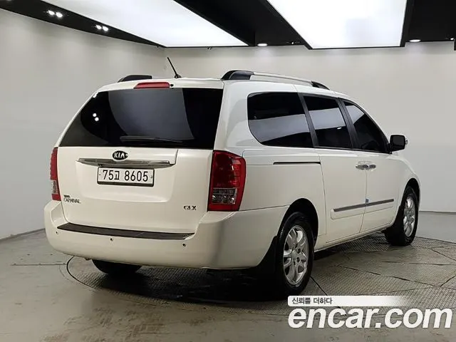 KIA CARNIVAL R 2013 — 139 945 км, белый, Корея — под ключ — фото 4