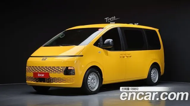 HYUNDAI STARIA — из Кореи под ключ