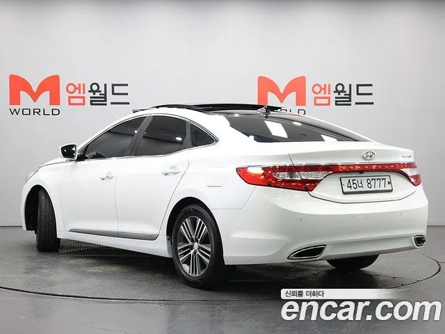 HYUNDAI GRANDEUR 2014 — 139 922 км, белый, Корея — под ключ — фото 4