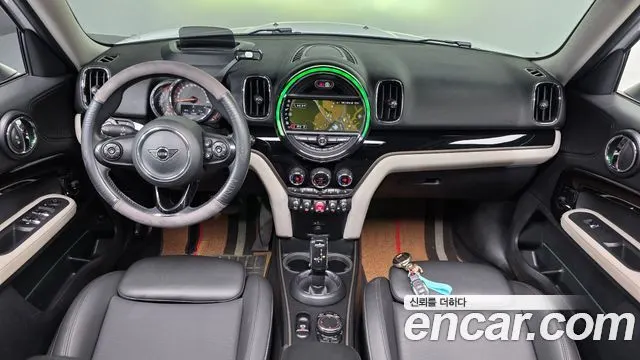 MINI COOPER D COUNTRYMAN 2019 — 133 849 км, белый, Корея — под ключ — фото 7