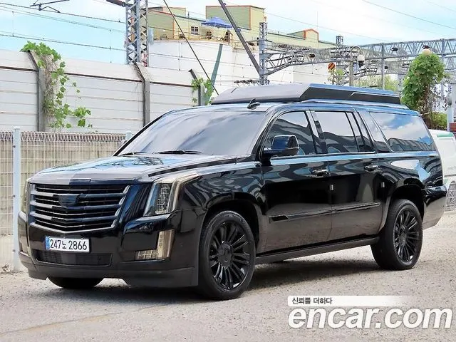CADILLAC ESCALADE 2018 — 74 670 км, чёрный, Корея — под ключ — фото 2
