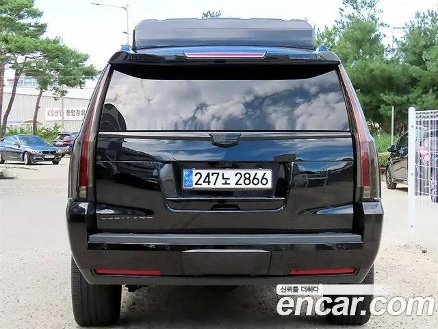 CADILLAC ESCALADE 2018 — 74 670 км, чёрный, Корея — под ключ — фото 4