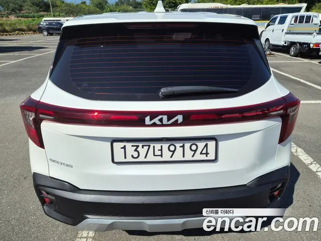 KIA SELTOS 2024 — 90 497 км, белый-перламутр, Корея — под ключ — фото 4