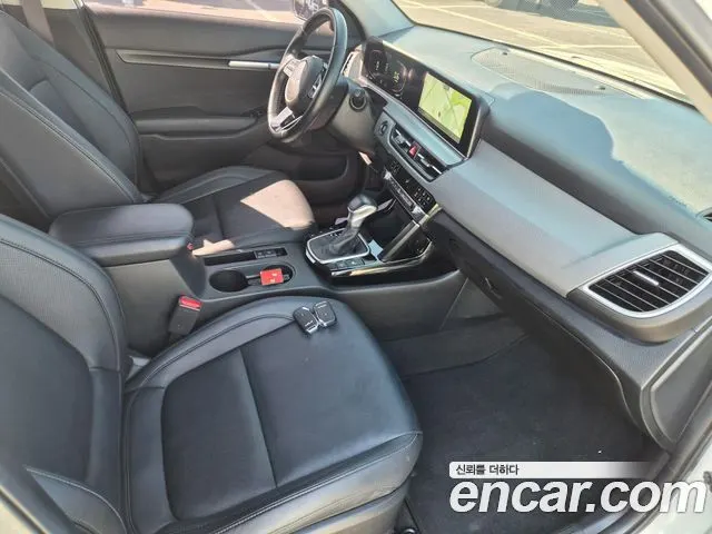 KIA SELTOS 2024 — 90 497 км, белый-перламутр, Корея — под ключ — фото 10