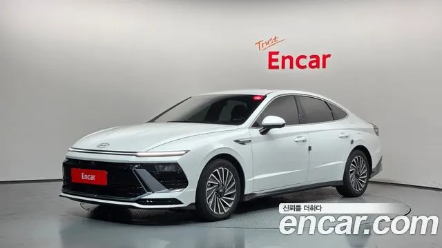 HYUNDAI SONATA HYBRID 2024