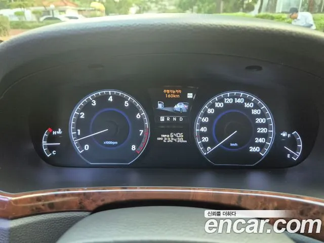 HYUNDAI EQUUS 2012 — 232 438 км, серебристо-серый, Корея — под ключ — фото 8