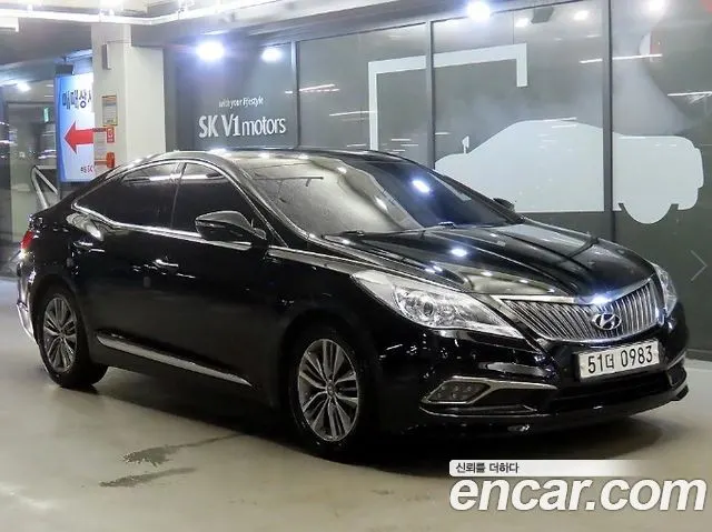 HYUNDAI GRANDEUR 2016 — 71 849 км, чёрный, Корея — под ключ — фото 1