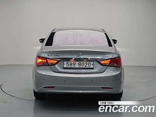 HYUNDAI SONATA THE BRILLIANT 2014 — 156 596 км, серебристо-серый, Корея — под ключ — фото 3