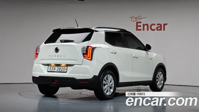 KGM VERY NEW TIVOLI 2020