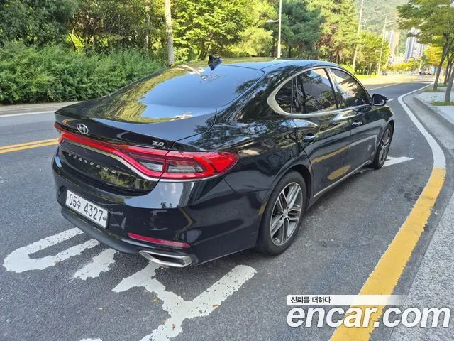 HYUNDAI GRANDEUR 2017 — 152 000 км, чёрный, Корея — под ключ — фото 4