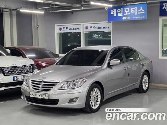 HYUNDAI GENESIS 2011 — 221 800 км, серебристо-серый, Корея — под ключ — фото 1