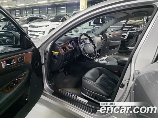 HYUNDAI GENESIS 2011 — 221 800 км, серебристо-серый, Корея — под ключ — фото 7