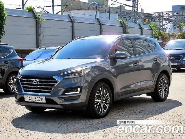 HYUNDAI TUCSON 2019 — 115 484 км, серый, Корея — под ключ — фото 2