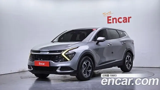 KIA SPORTAGE 2022 — 65 910 км, серебристо-серый, Корея — под ключ — фото 1