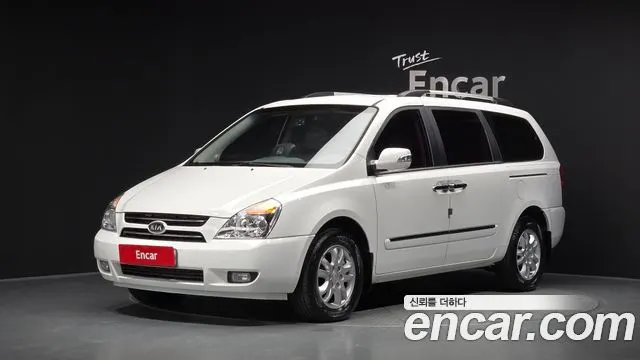KIA CARNIVAL R 2013