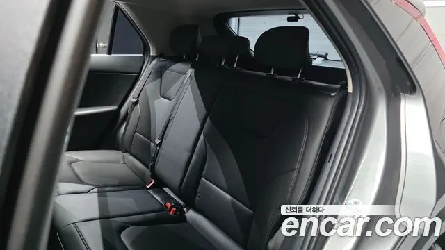 KIA NIRO 2024 — 62 755 км, серебристо-серый, Корея — под ключ — фото 12