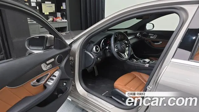 MERCEDES-BENZ C-CLASS W205 2019 — 67 368 км, серебристо-серый, Корея — под ключ — фото 10