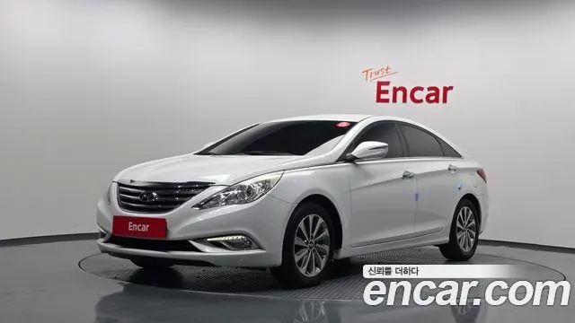 HYUNDAI SONATA THE BRILLIANT 2014 — 227 706 км, белый, Корея — под ключ — фото 1