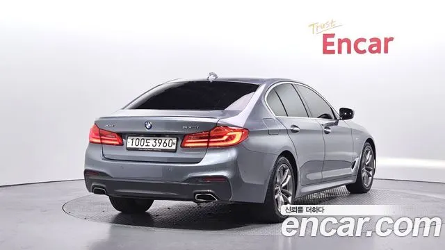 BMW 5 SERIES 2018 — 85 928 км, серебристый, Корея — под ключ — фото 2