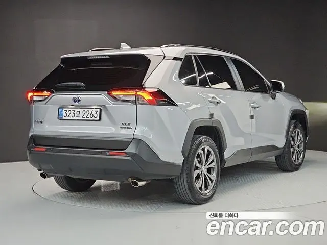 TOYOTA RAV4 2024 — 116 868 км, серебристо-серый, Корея — под ключ — фото 4
