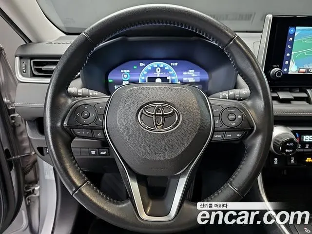 TOYOTA RAV4 2024 — 116 868 км, серебристо-серый, Корея — под ключ — фото 9