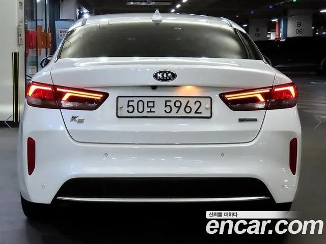 KIA K5 HYBRID 2019 — 151 890 км, белый, Корея — под ключ — фото 5