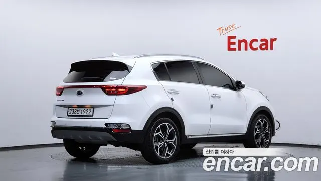 KIA SPORTAGE THE BOLD 2020 — 71 874 км, белый, Корея — под ключ — фото 1