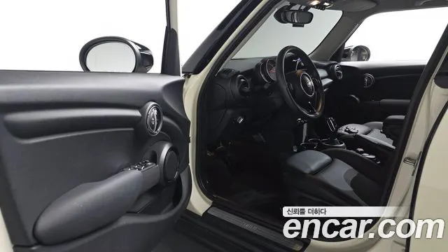 MINI COOPER 2020 — 34 928 км, белый-перламутр, Корея — под ключ — фото 10