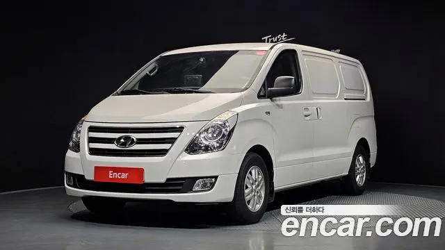 HYUNDAI GRAND STAREX 2017 — 255 194 км, белый, Корея — под ключ — фото 1