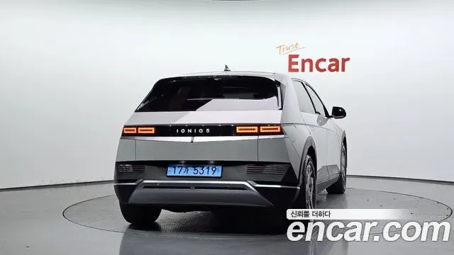 HYUNDAI IONIQ 5 2022 — 125 784 км, серебристо-серый, Корея — под ключ — фото 4