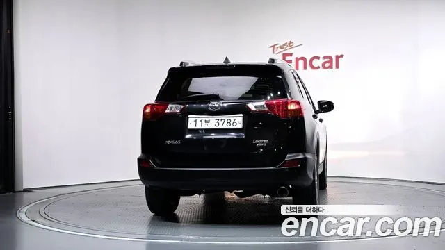 TOYOTA RAV4 2015 — 109 590 км, чёрный, Корея — под ключ — фото 4
