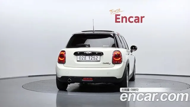MINI COOPER D 2017 — 103 461 км, белый-перламутр, Корея — под ключ — фото 4