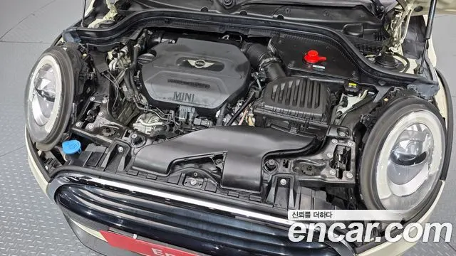 MINI COOPER D 2017 — 103 461 км, белый-перламутр, Корея — под ключ — фото 6