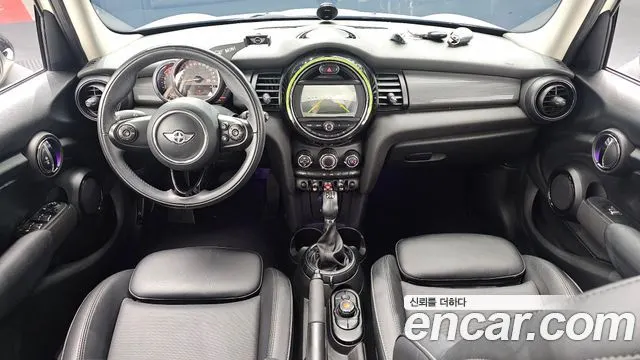 MINI COOPER D 2017 — 103 461 км, белый-перламутр, Корея — под ключ — фото 7