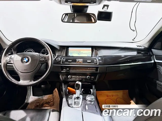BMW 5 SERIES 2015 — 244 302 км, чёрный, Корея — под ключ — фото 4