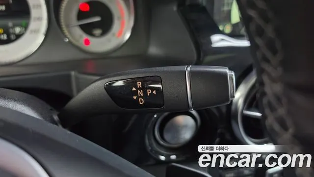 MERCEDES-BENZ GLK-CLASS X204 2014 — 221 298 км, чёрный, Корея — под ключ — фото 9